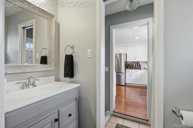 14338 Shadywood Drive, Plymouth Charter Township, MI 48170