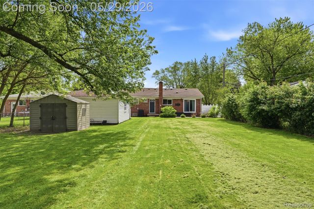 14338 Shadywood Drive, Plymouth Charter Township, MI 48170