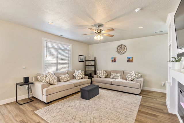 3381 E STILLWATER, Eagle Mountain, UT 84005