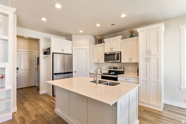 3381 E STILLWATER, Eagle Mountain, UT 84005