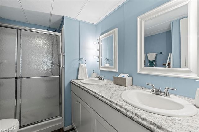 123 Cedar LN # 42, Naples, FL 34114