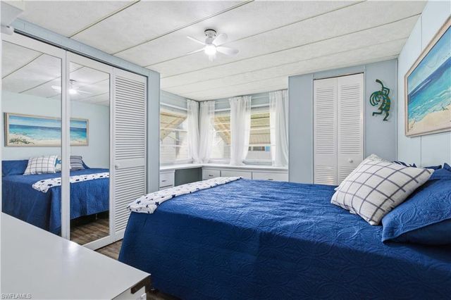 123 Cedar LN # 42, Naples, FL 34114