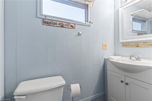 123 Cedar LN # 42, Naples, FL 34114