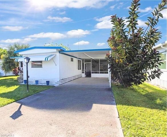 123 Cedar LN # 42, Naples, FL 34114