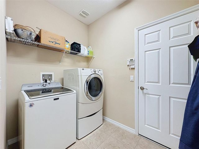 107 FALLING ACORN AVENUE, Groveland, FL 34736