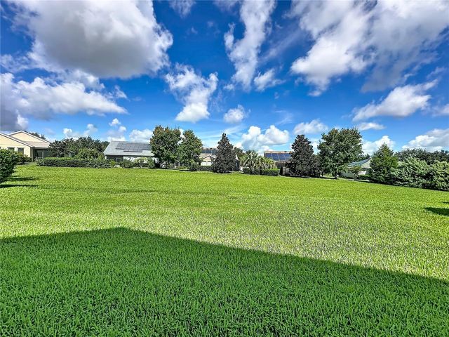 107 FALLING ACORN AVENUE, Groveland, FL 34736