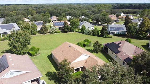 107 FALLING ACORN AVENUE, Groveland, FL 34736