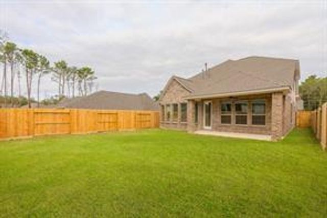 8482 International Falls Drive, Porter, TX 77365