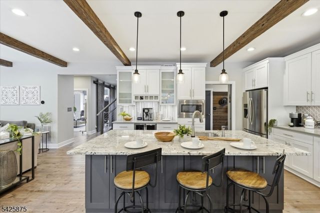 148 Mohawk Dr, Cranford Twp., NJ 07016