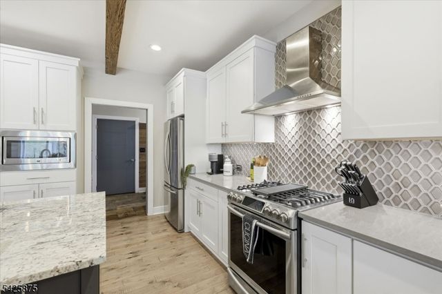 148 Mohawk Dr, Cranford Twp., NJ 07016