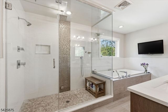 148 Mohawk Dr, Cranford Twp., NJ 07016