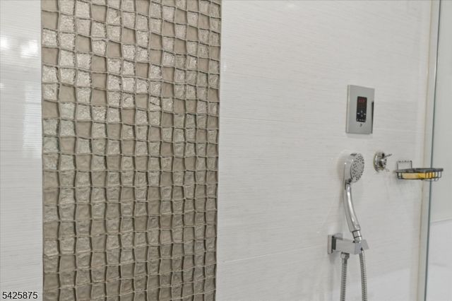 148 Mohawk Dr, Cranford Twp., NJ 07016