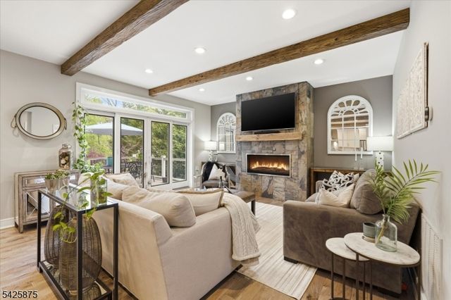 148 Mohawk Dr, Cranford Twp., NJ 07016