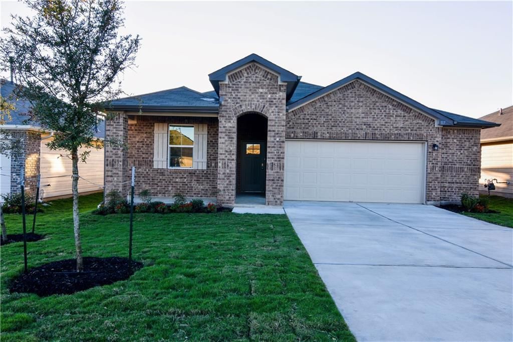 117 Rochester LN, Hutto, TX 78634