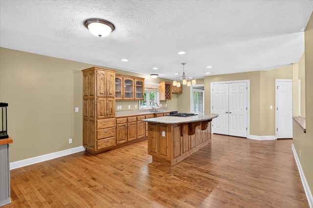 986 W Sycamore Street, Springfield, MO 65810