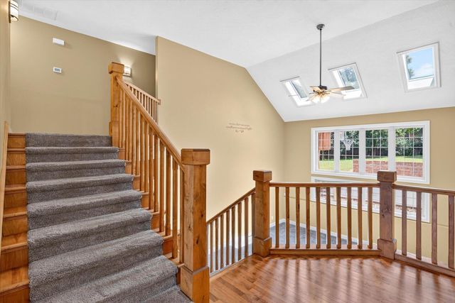 986 W Sycamore Street, Springfield, MO 65810