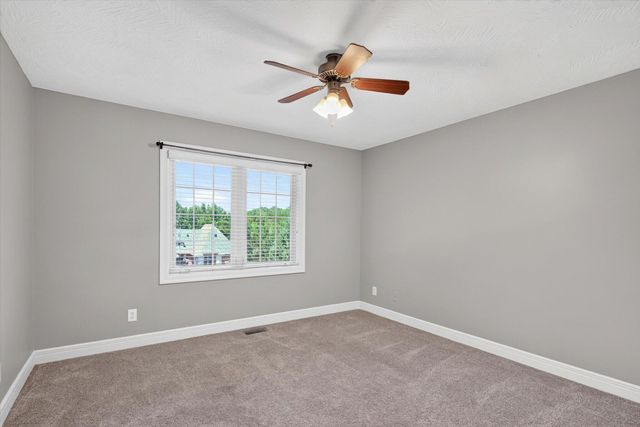 986 W Sycamore Street, Springfield, MO 65810