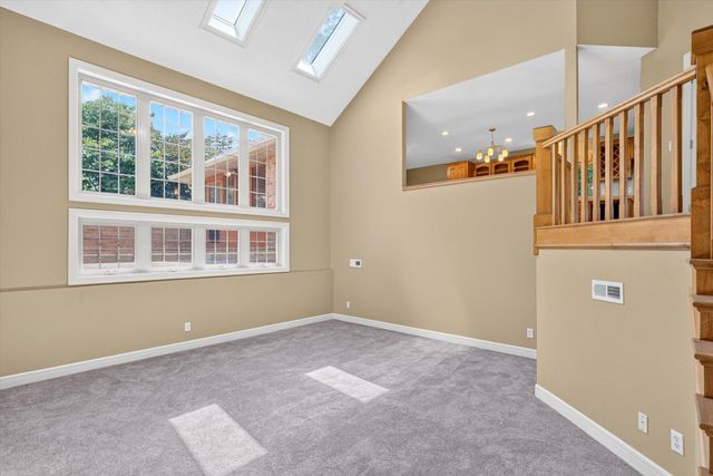 986 W Sycamore Street, Springfield, MO 65810