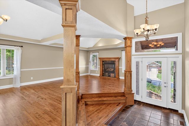 986 W Sycamore Street, Springfield, MO 65810