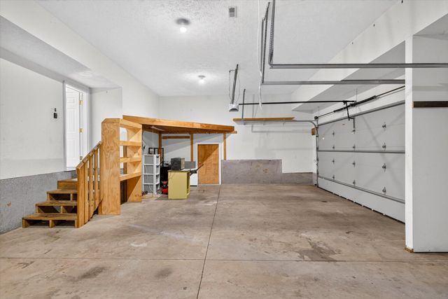 986 W Sycamore Street, Springfield, MO 65810