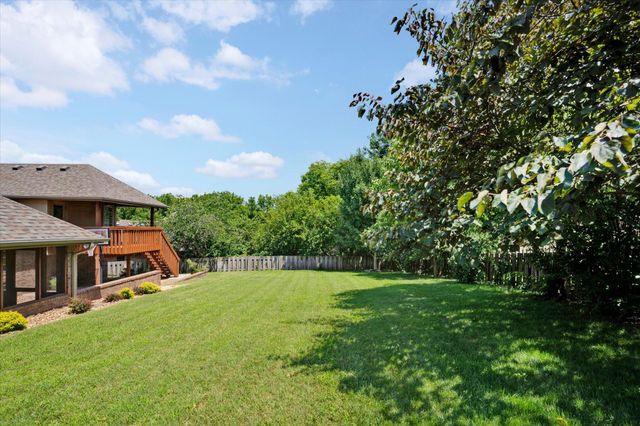 986 W Sycamore Street, Springfield, MO 65810
