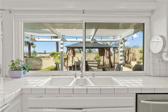 24621 Artemia, Mission Viejo, CA 92691