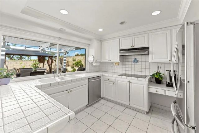 24621 Artemia, Mission Viejo, CA 92691