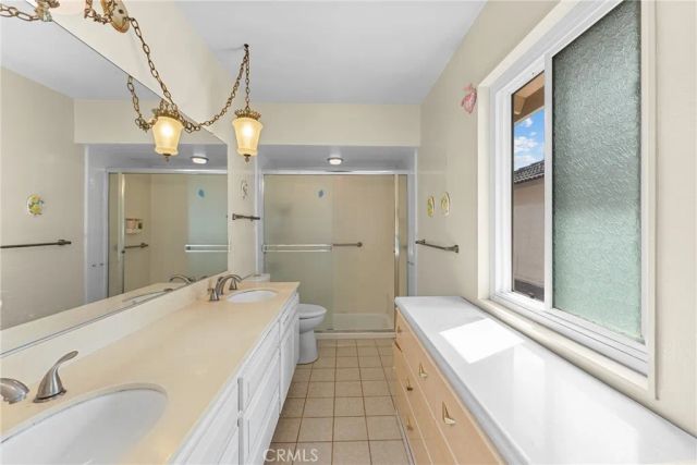 24621 Artemia, Mission Viejo, CA 92691