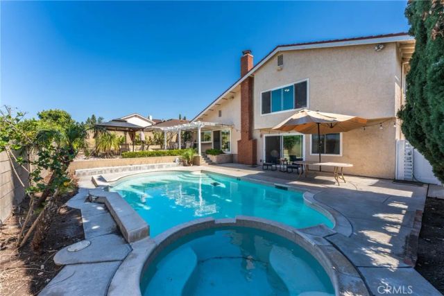 24621 Artemia, Mission Viejo, CA 92691