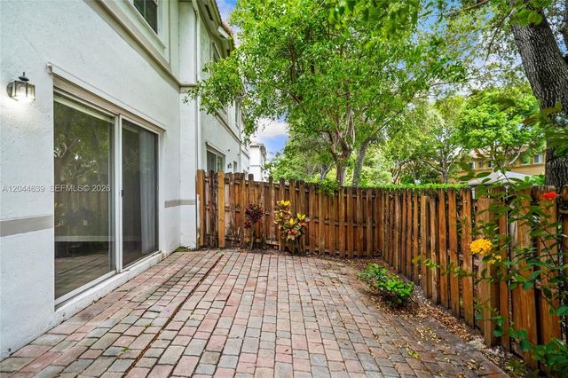 10709 NW 81st Lane, Doral, FL 33178