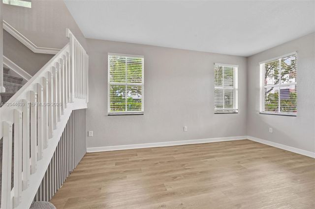 10709 NW 81st Lane, Doral, FL 33178
