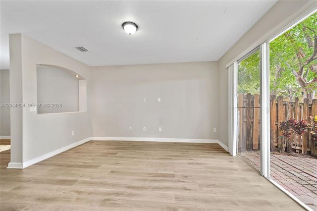10709 NW 81st Lane, Doral, FL 33178