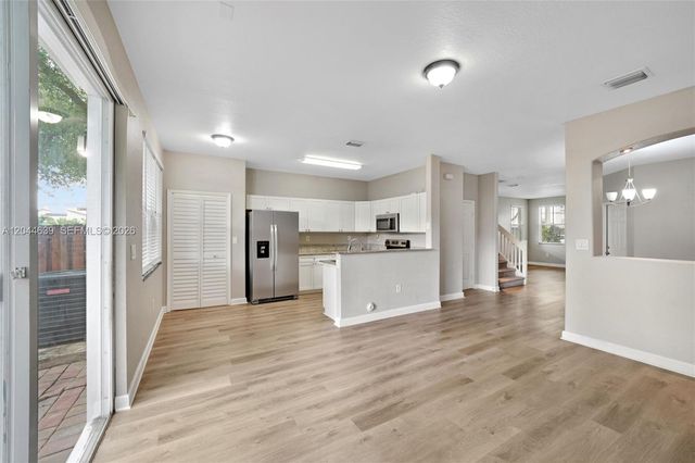 10709 NW 81st Lane, Doral, FL 33178