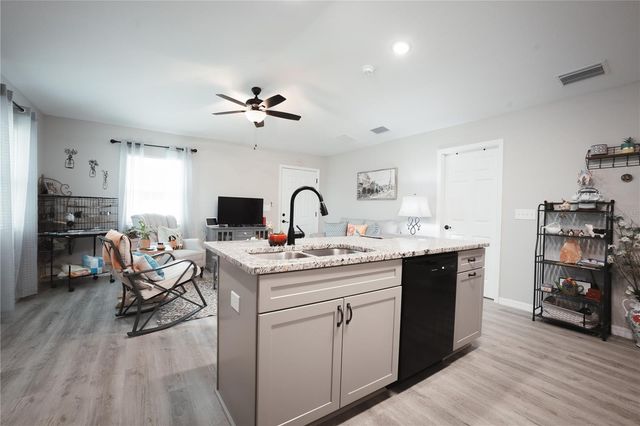 7077 TAMARIND WAY, Lake Wales, FL 33898