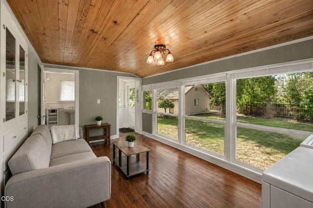 289 E Park Street, Grants Pass, OR 97527