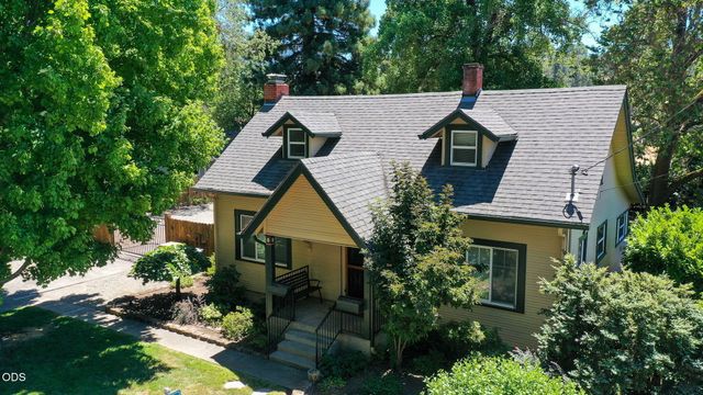 289 E Park Street, Grants Pass, OR 97527