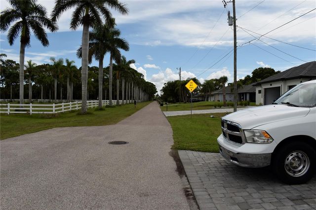 805 SW 6TH COURT, Cape Coral, FL 33991