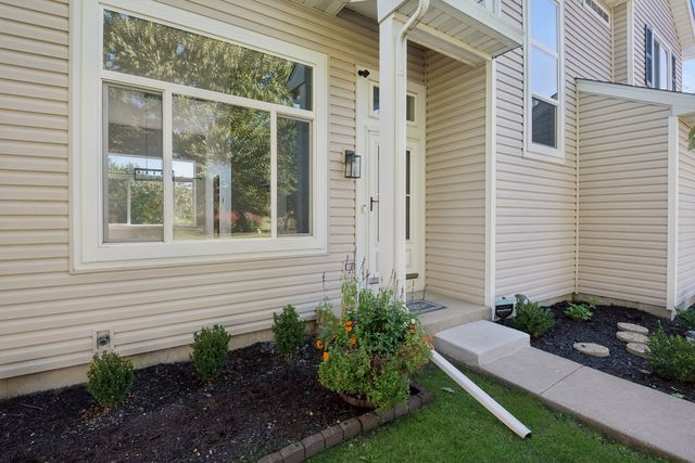 36253 N Bridlewood Avenue, Gurnee, IL 60031