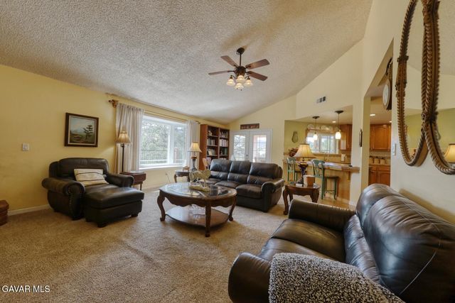 19304 Moon Drive, Tehachapi, CA 93561