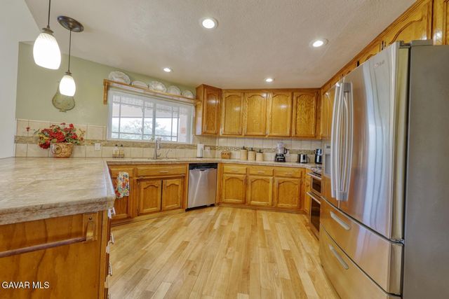 19304 Moon Drive, Tehachapi, CA 93561