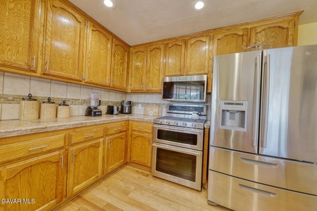 19304 Moon Drive, Tehachapi, CA 93561