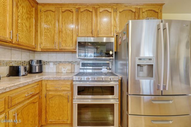 19304 Moon Drive, Tehachapi, CA 93561