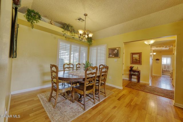 19304 Moon Drive, Tehachapi, CA 93561