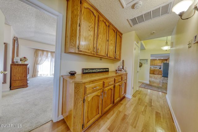 19304 Moon Drive, Tehachapi, CA 93561