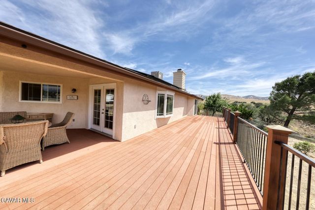 19304 Moon Drive, Tehachapi, CA 93561