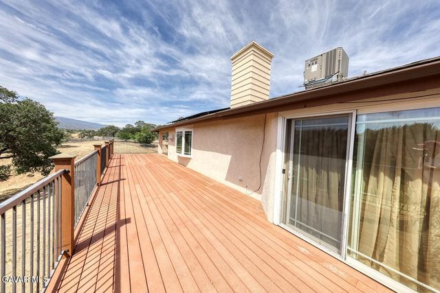 19304 Moon Drive, Tehachapi, CA 93561