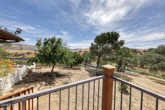 19304 Moon Drive, Tehachapi, CA 93561