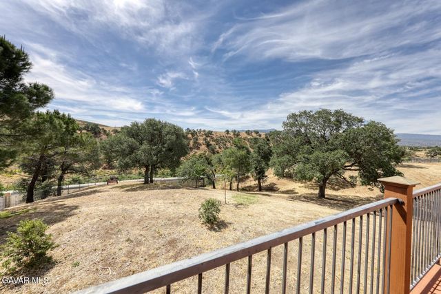 19304 Moon Drive, Tehachapi, CA 93561