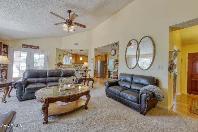 19304 Moon Drive, Tehachapi, CA 93561
