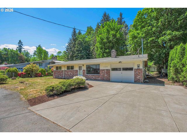 17055 Se WEBSTER Rd, Gladstone, OR 97027